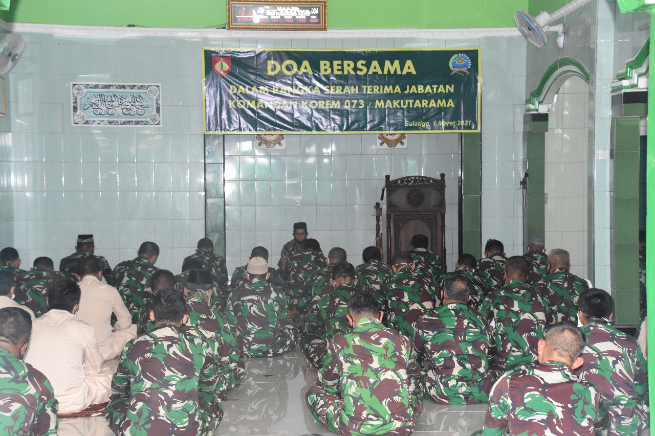 Sebelum Serah Terima Danrem, Prajurit Korem 073/Makutarama Gelar Doâ€™a Bersama